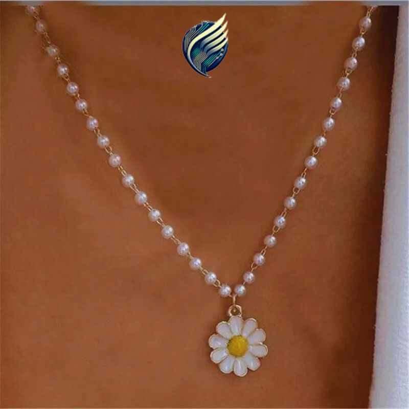 Elegant Jewelry Crystal Circle Pendant Necklace Golden Color Unquie Women Fashion Necklace Wholesale